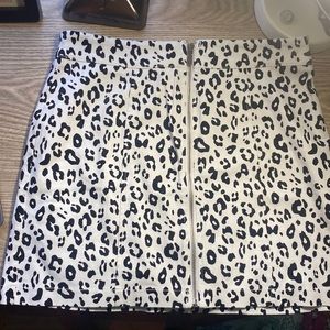 Forever 21 Black and White Leopard Print Zip Up Skirt